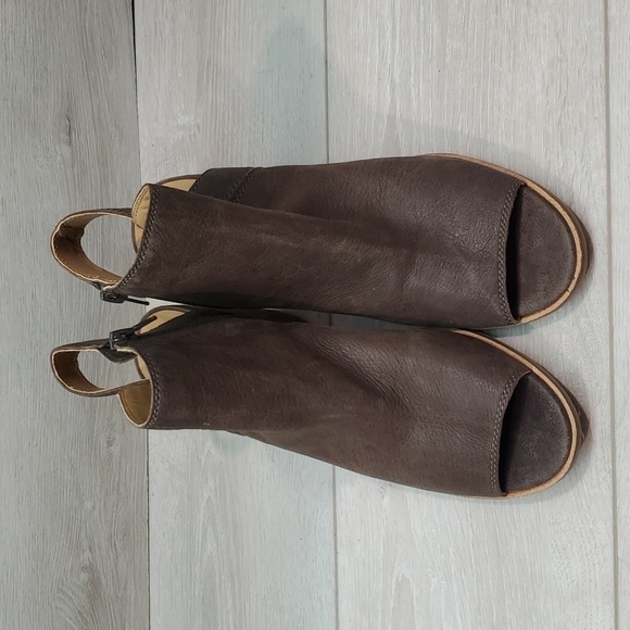 Lucky Brand Womens Jubai Peep Ankle Leather Heels Boots open toe shoes sz 10M - Picture 4 of 12